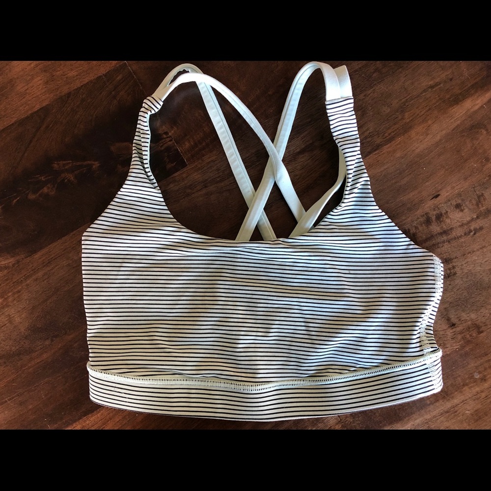 Lululemon sports bra